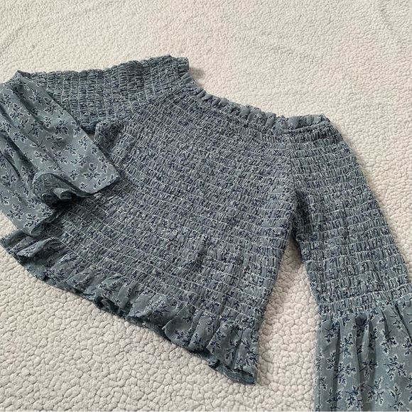 Pseudio Blue Crop Top - Picture 4 of 10